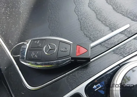 2018 Mercedes-Benz Glc 300 из США, поврежденный, VIN WDC0G4JB8JV110716